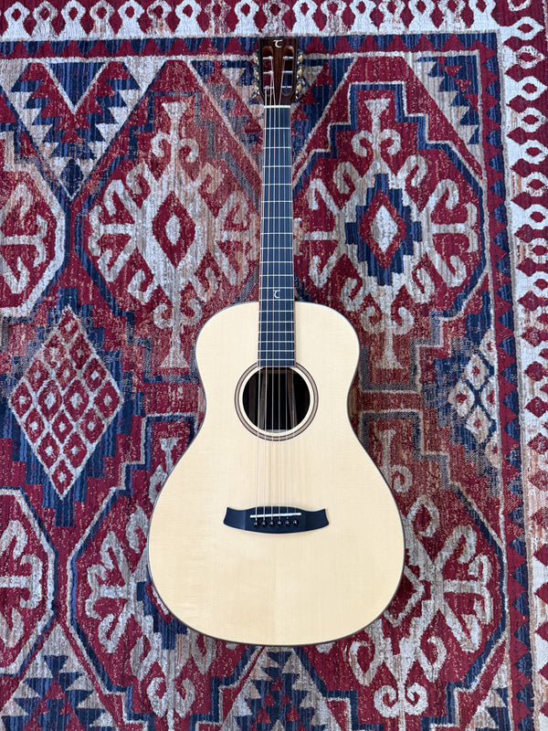 Tanglewood Java - TJ8E Electro Acoustic Guitar