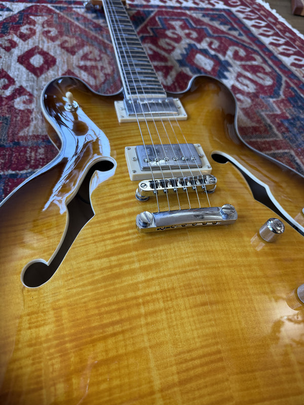 Tanglewood 'Chicago' Semi-Acoustic Guitar