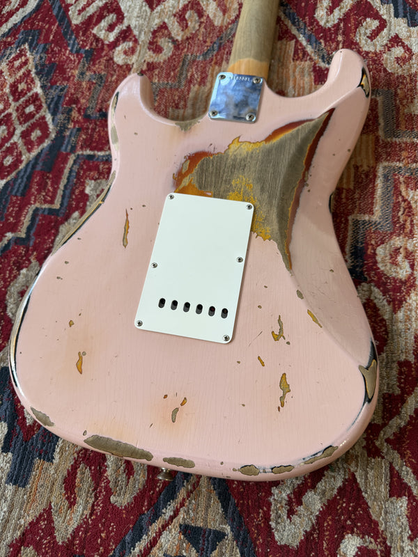 Pre-Loved Fender Custom Shop 1961 Strat Heavy Relic Shell Pink Over 3 Tone Sunburst RW Master Builder Designed by Dale Wilson #R102001