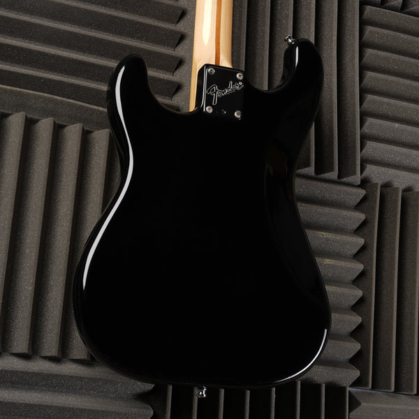 Fender Standard Stratocaster with Maple Fretboard 1983 - Black