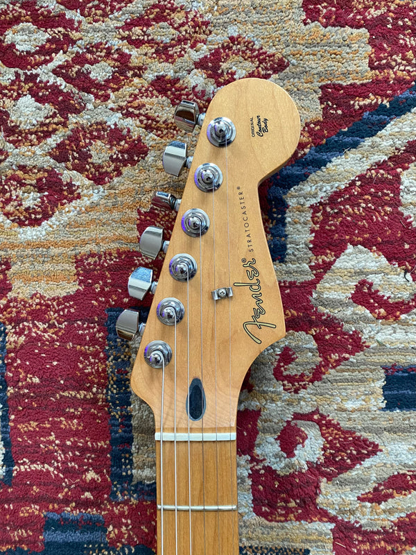 Pre-Loved Fender FSR Player Stratocaster HSS, Shell Pink