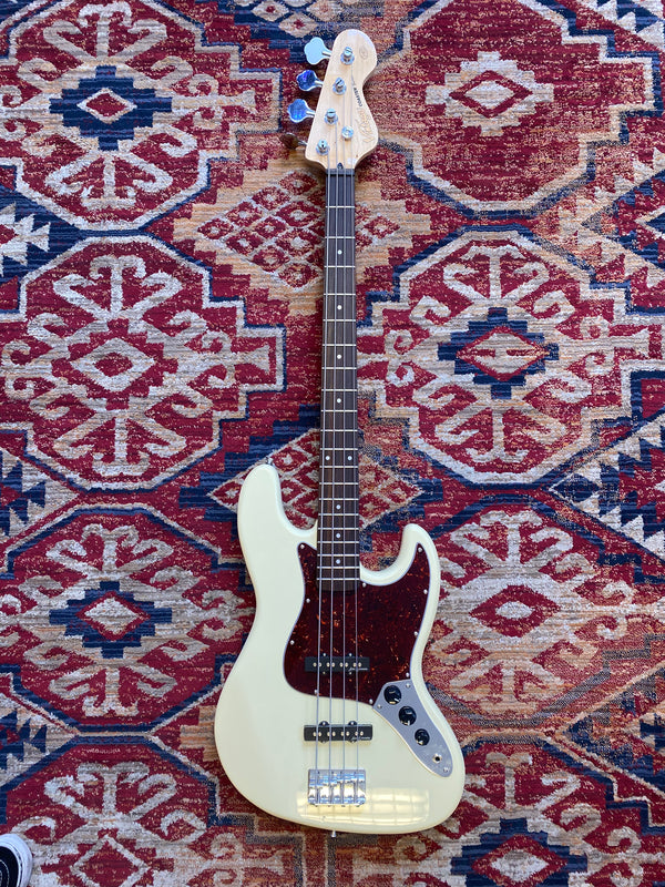 Pre-Loved Vintage V49 Coaster Series Bass