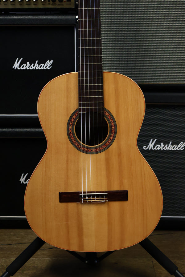 Pre-Loved J. Perez 620 – Spruce Top Classical Guitar