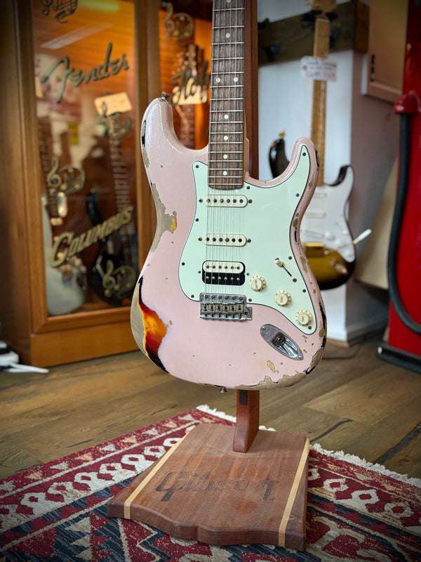 Pre-Loved Fender Custom Shop 1961 Strat Heavy Relic Shell Pink Over 3 Tone Sunburst RW Master Builder Designed by Dale Wilson #R102001