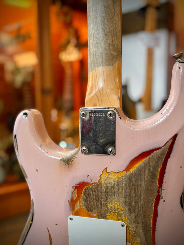 Pre-Loved Fender Custom Shop 1961 Strat Heavy Relic Shell Pink Over 3 Tone Sunburst RW Master Builder Designed by Dale Wilson #R102001