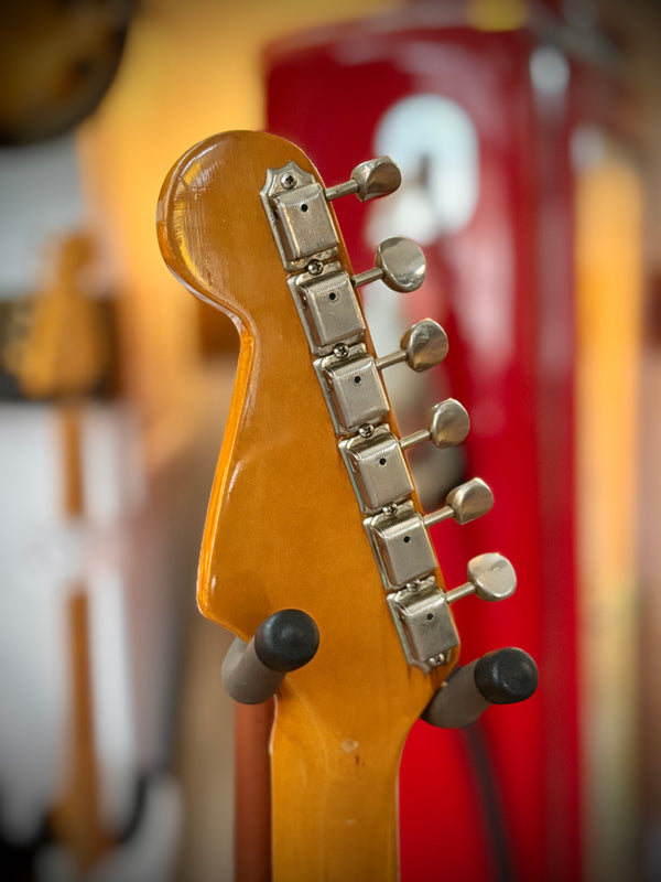 Pre-Loved Fender American Vintage '57 Stratocaster (1989) - Fiesta Red