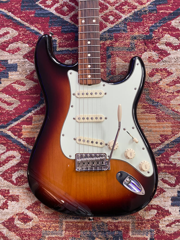 Pre-Loved Fender Player Series 60s Stratocaster - Sunburst