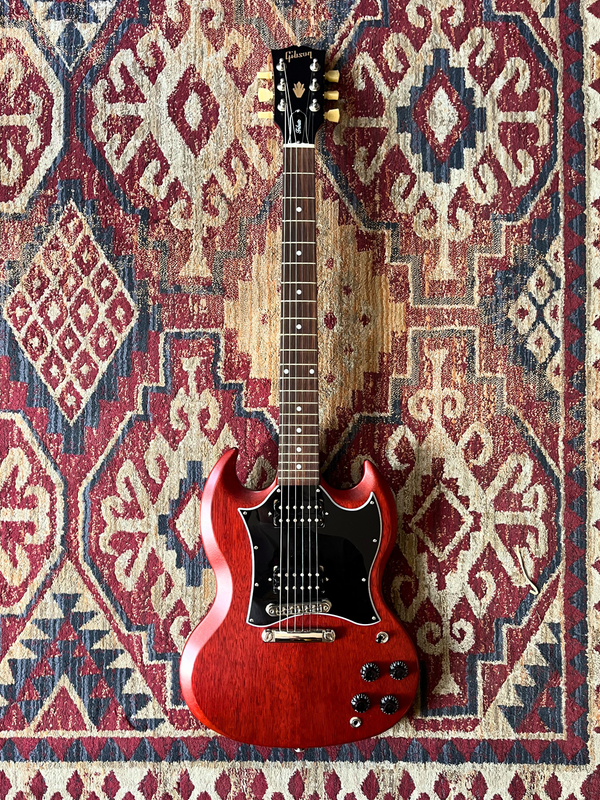 Gibson SG Tribute Vintage Cherry Satin